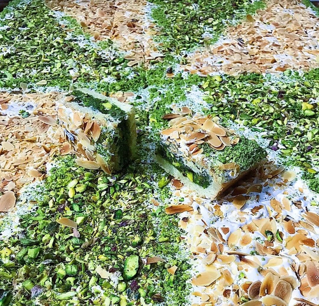 Ma'amoul med pistachio-meringue (